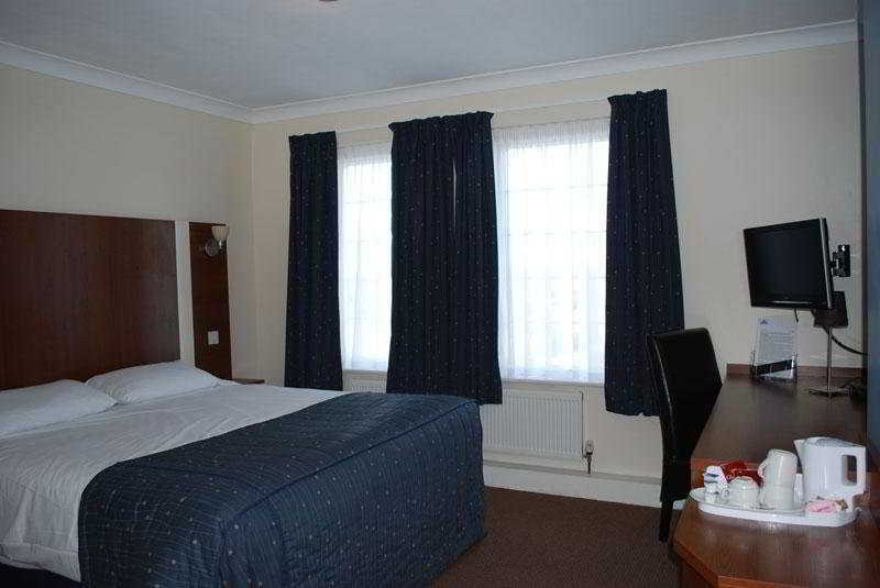 Celtic International Hotel Cardiff Airport Barry Exterior photo